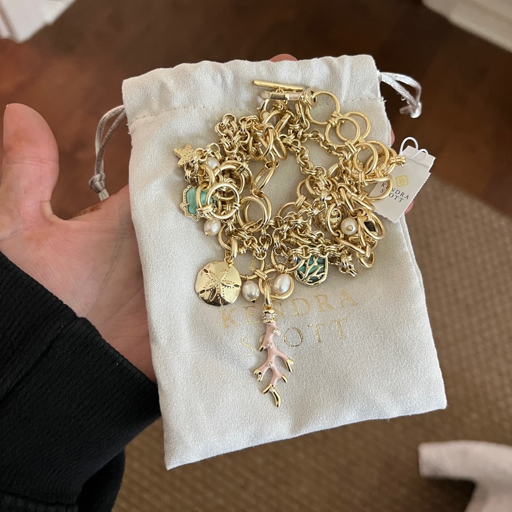 NWT Kendra Scott beachy charm necklace